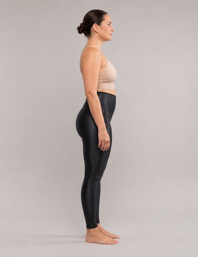Calza Lipo — perfil, misma modelo y pose
